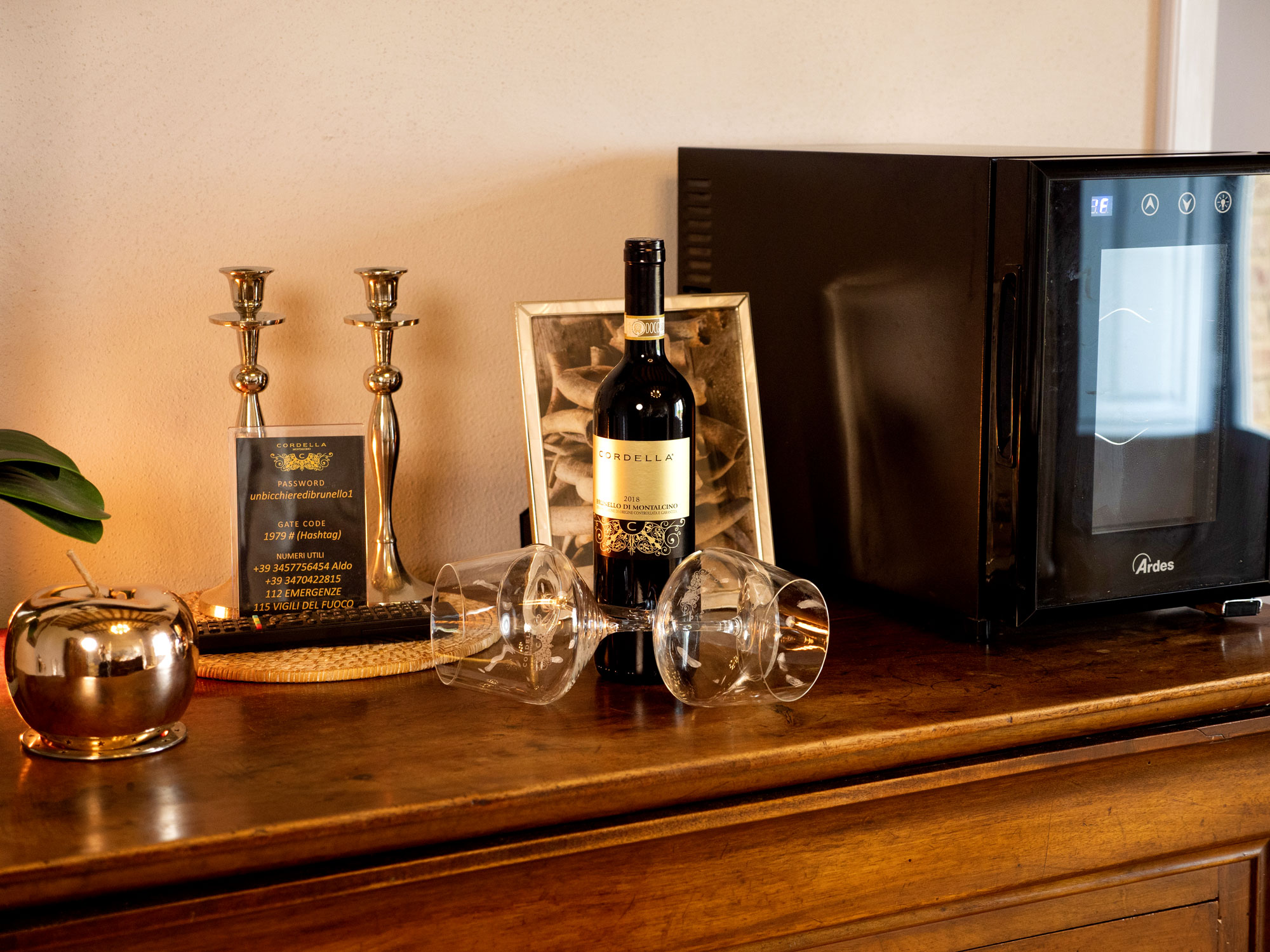 Deluxe Queen Suite - Cordella in Val d'Orcia Truffle and Olive Oil Resort, eleganza, comfort e dettagli creano un'esperienza indimenticabile (2)
